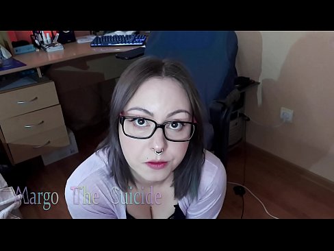 ❤️ Sexet pige med briller sutter Dildo dybt på kamera Kvalitets porno at da.nastypornpics-com.ru ️❤